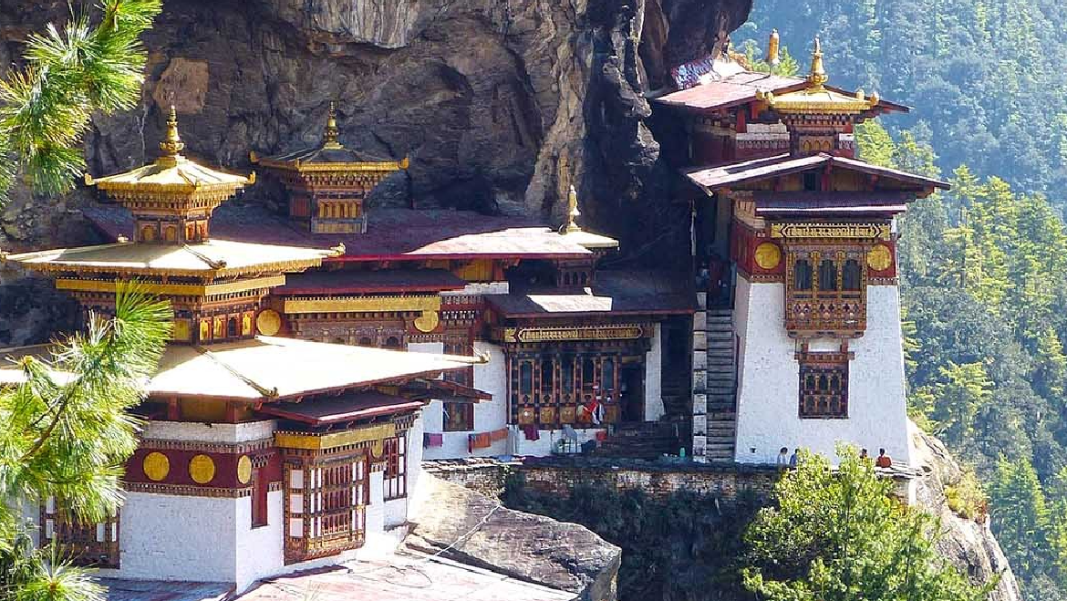 Spectacular Paro Tour Package 